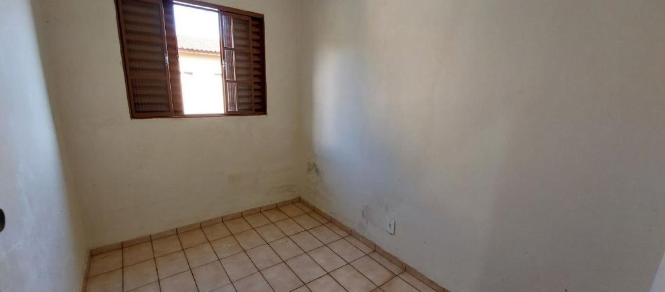 CASA NA Vila Ouro Verde em Assis