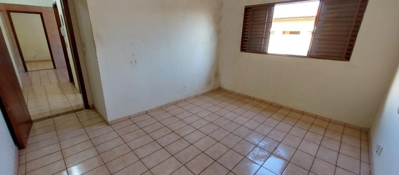 CASA NA Vila Ouro Verde em Assis