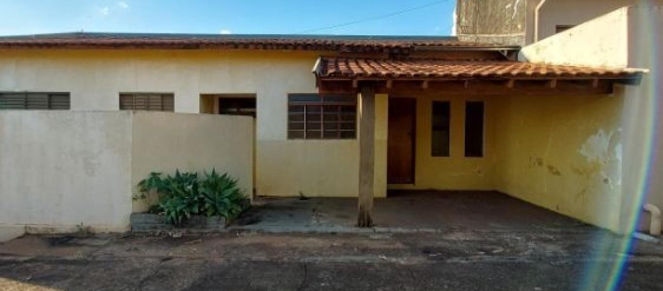 CASA NA Vila Ouro Verde em Assis