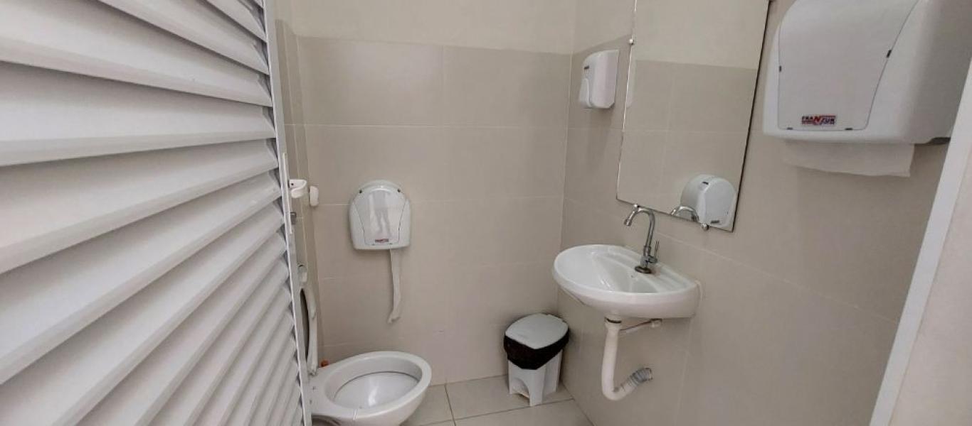 PONTO COMERCIAL NA Vila Claudia em Assis