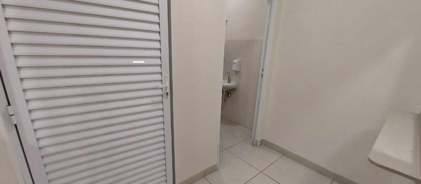 PONTO COMERCIAL NA Vila Claudia em Assis