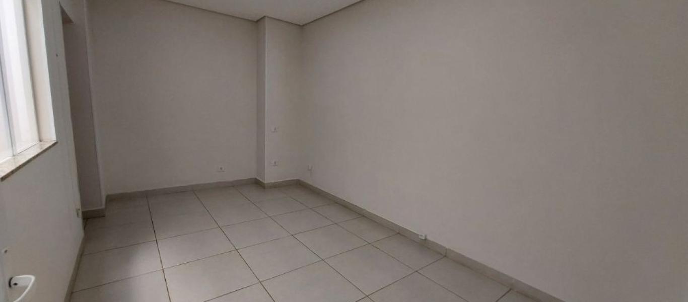 PONTO COMERCIAL NA Vila Claudia em Assis