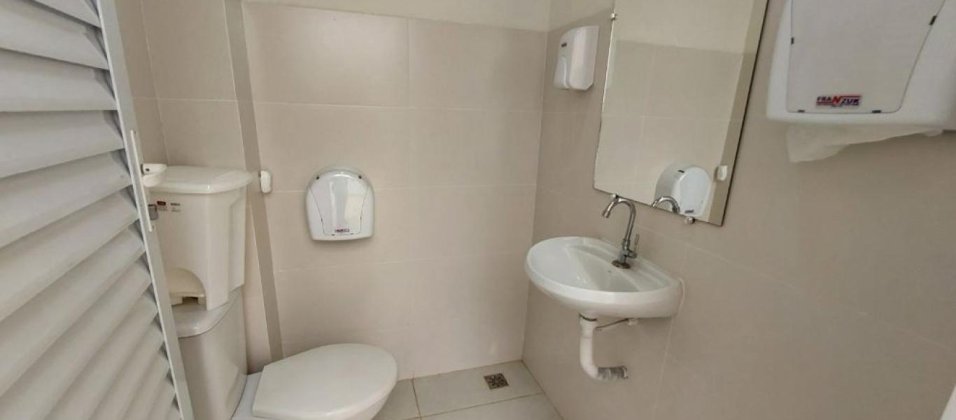 PONTO COMERCIAL NA Vila Claudia em Assis