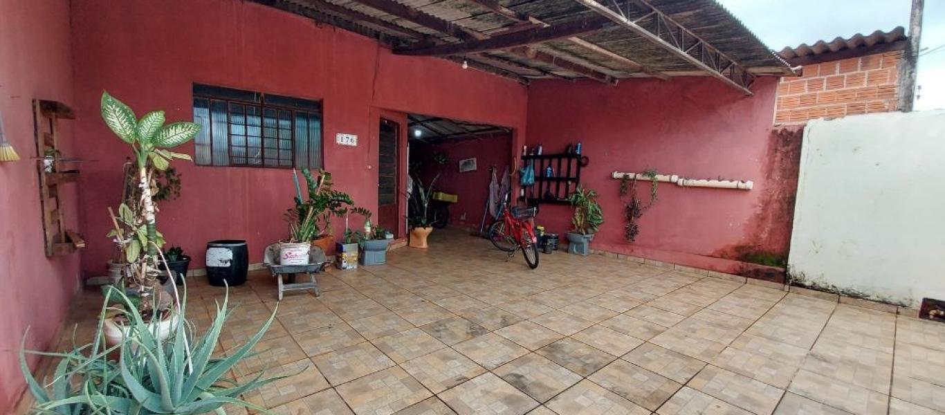 CASA NA Vila Progresso em Assis
