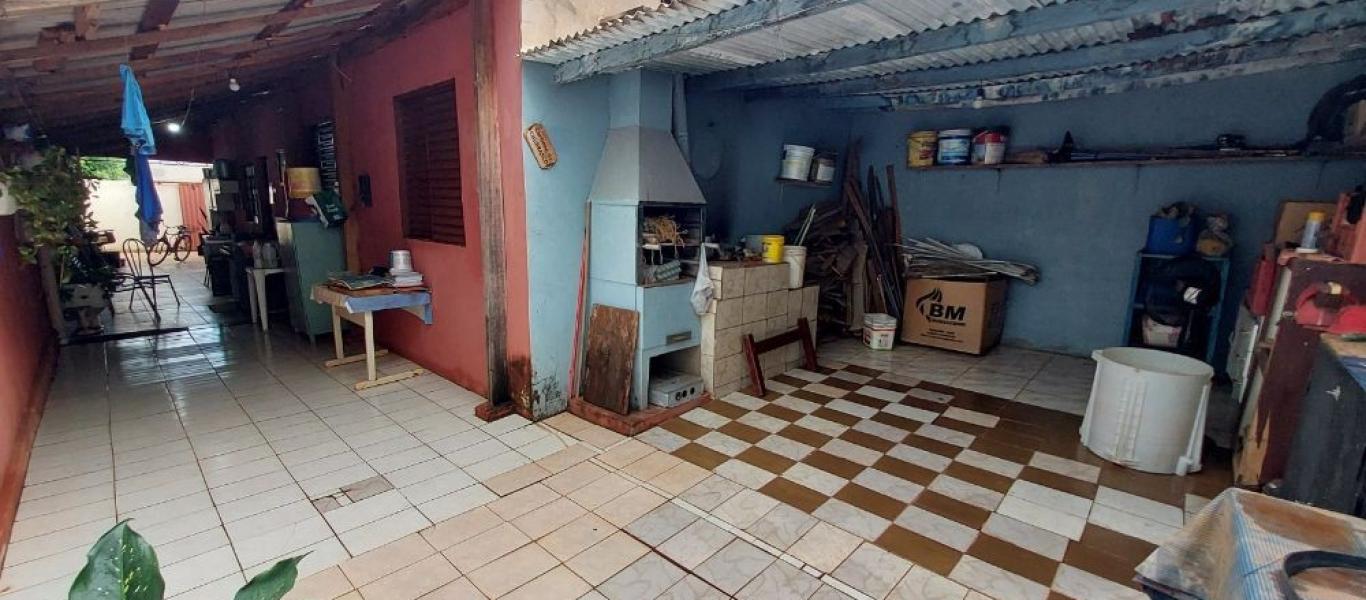 CASA NA Vila Progresso em Assis