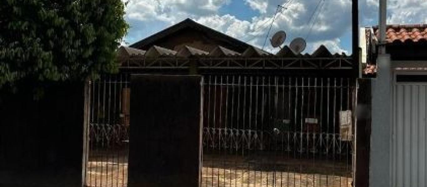 CASA NA CENTRO em Assis
