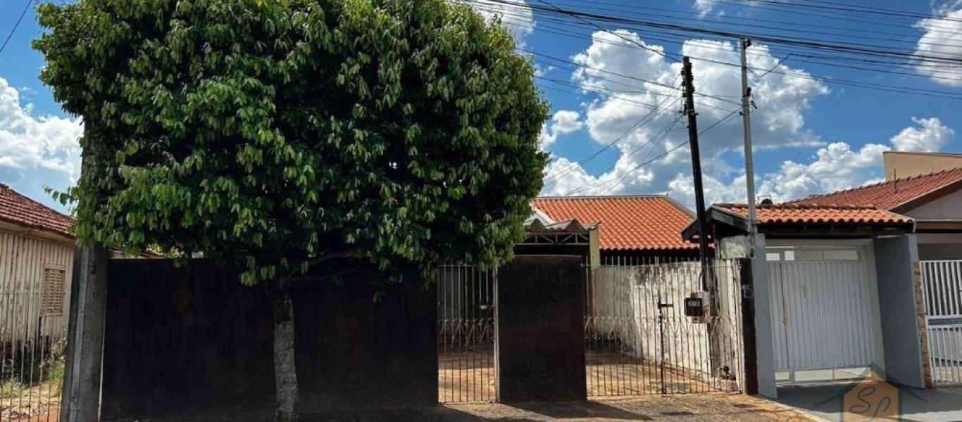 CASA NA CENTRO em Assis