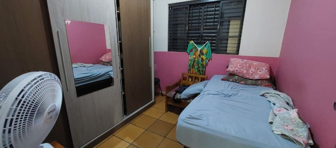 CASA NA VILA ROSANGELA em Assis