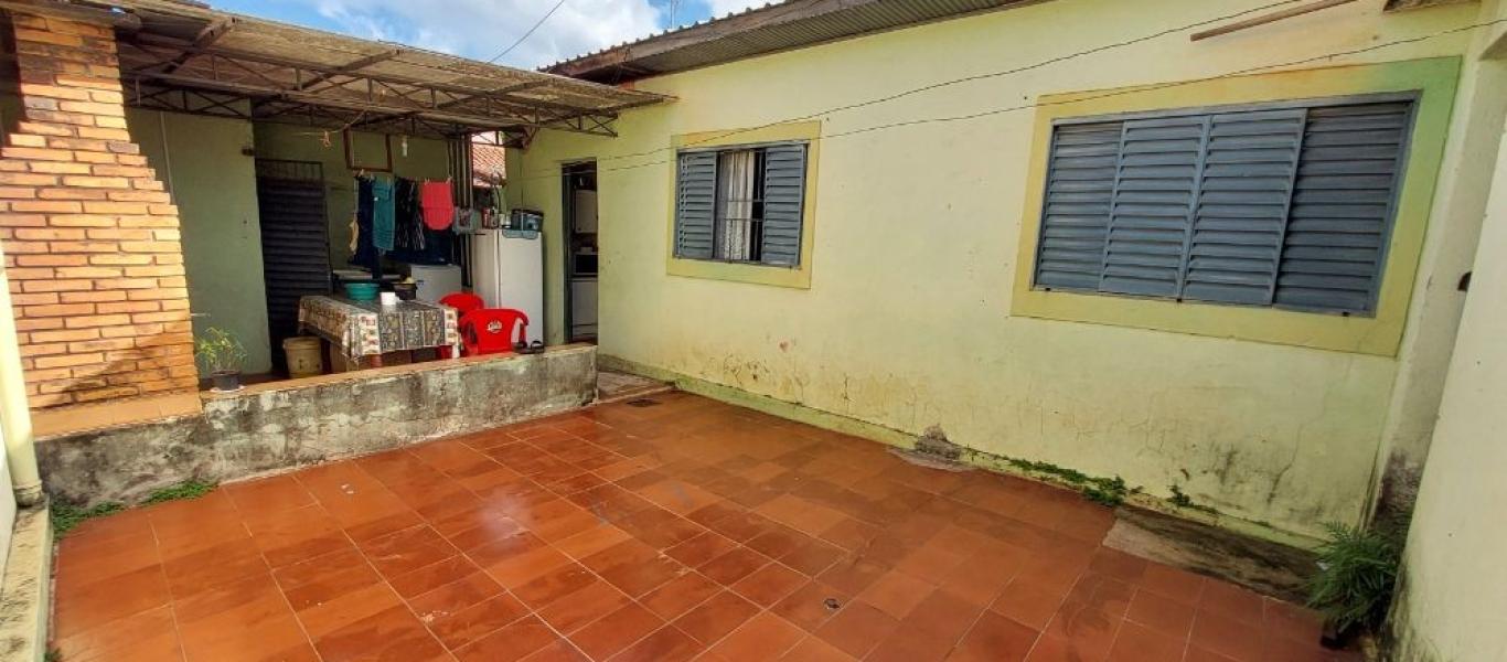 CASA NA VILA ROSANGELA em Assis