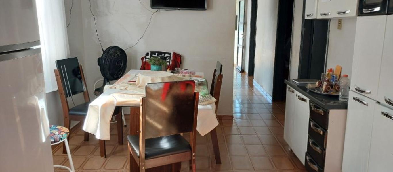 CASA NA VILA ROSANGELA em Assis