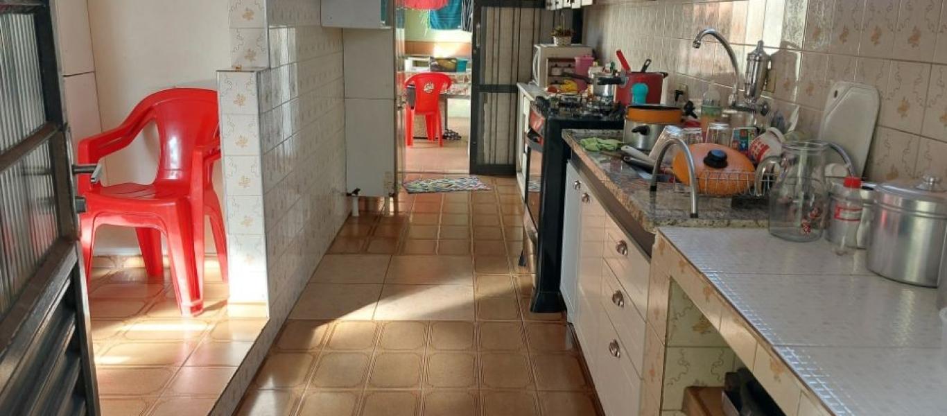 CASA NA VILA ROSANGELA em Assis