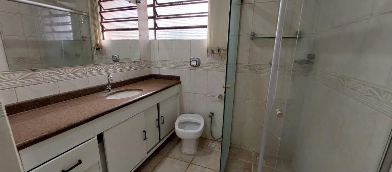 CASA NA Vila Ouro Verde em Assis