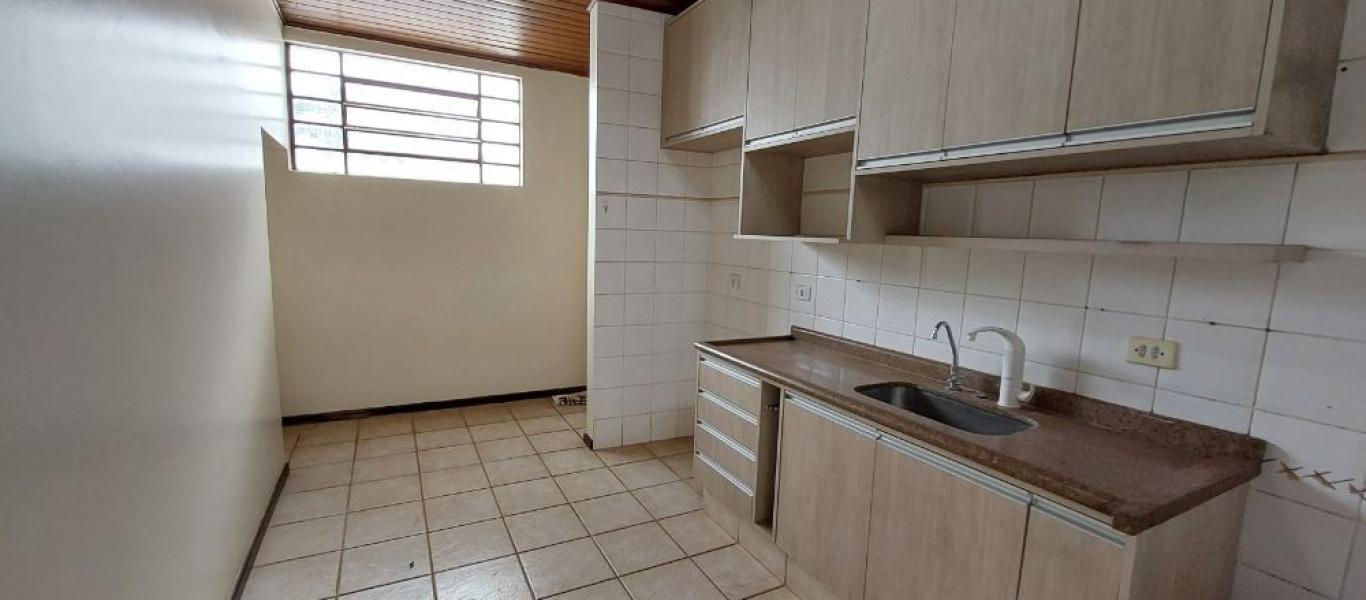 CASA NA Vila Ouro Verde em Assis