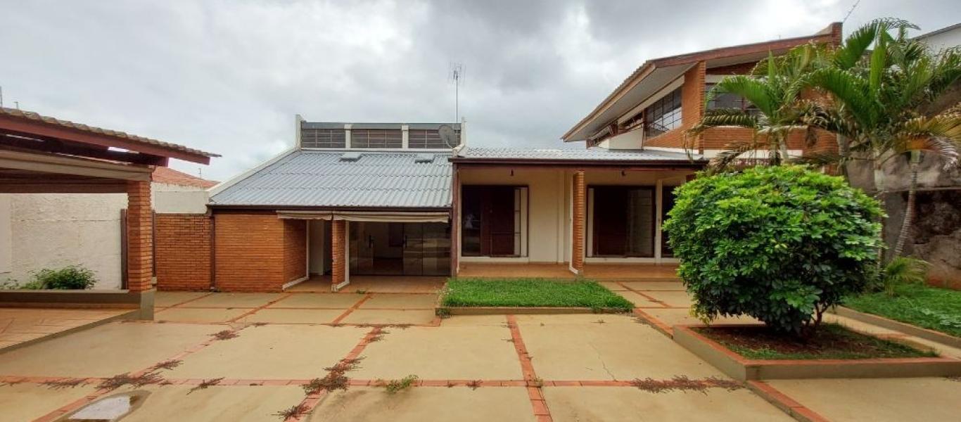 CASA NA Vila Ouro Verde em Assis