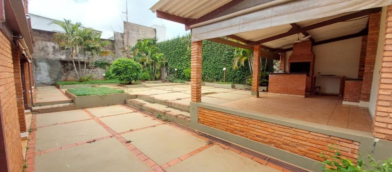 CASA NA Vila Ouro Verde em Assis