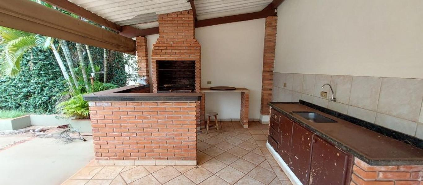 CASA NA Vila Ouro Verde em Assis