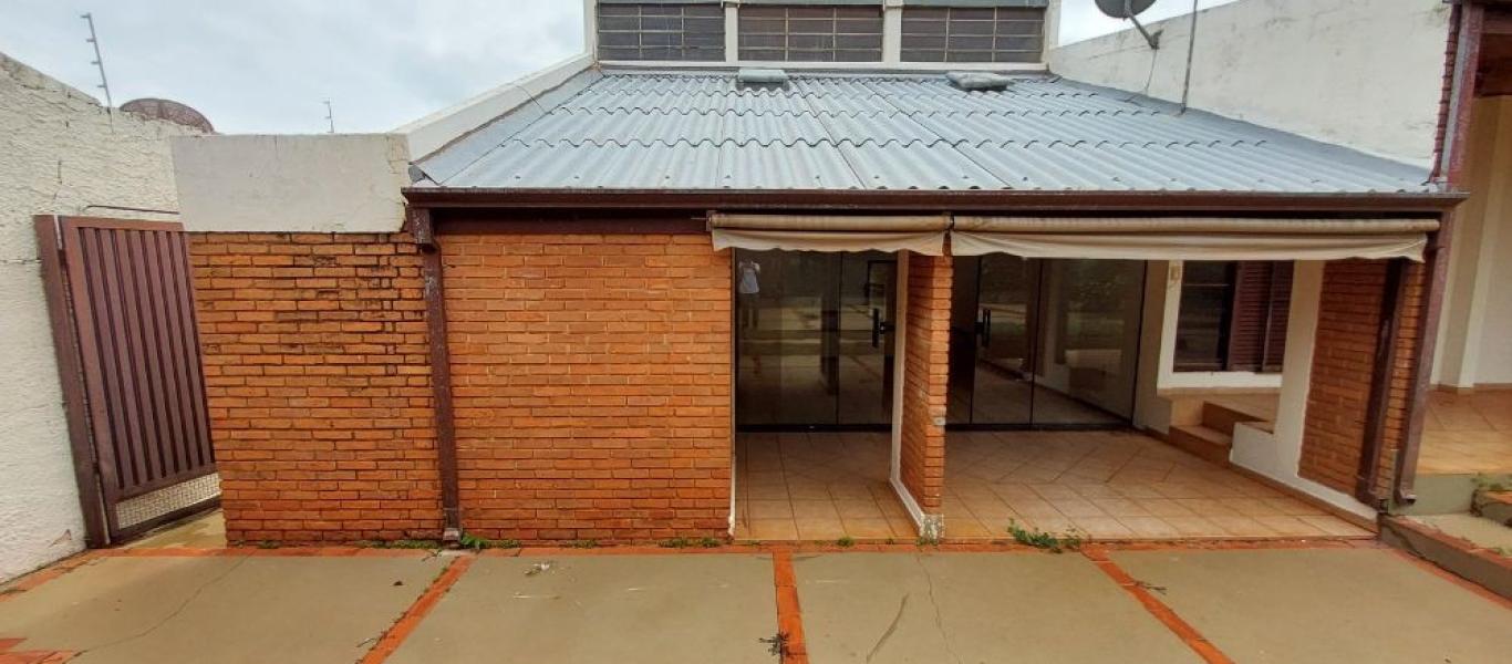 CASA NA Vila Ouro Verde em Assis