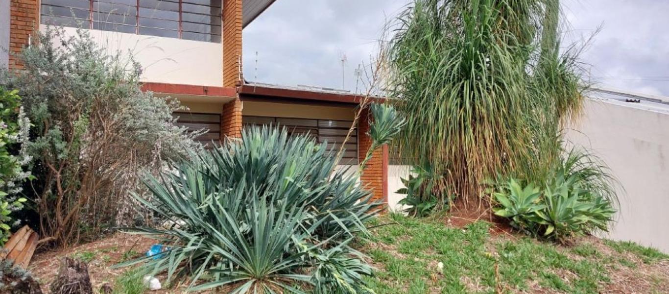 CASA NA Vila Ouro Verde em Assis