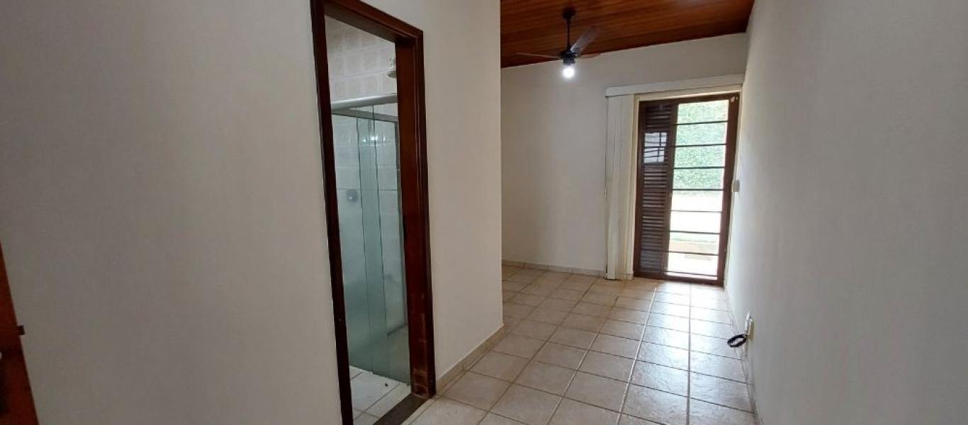 CASA NA Vila Ouro Verde em Assis