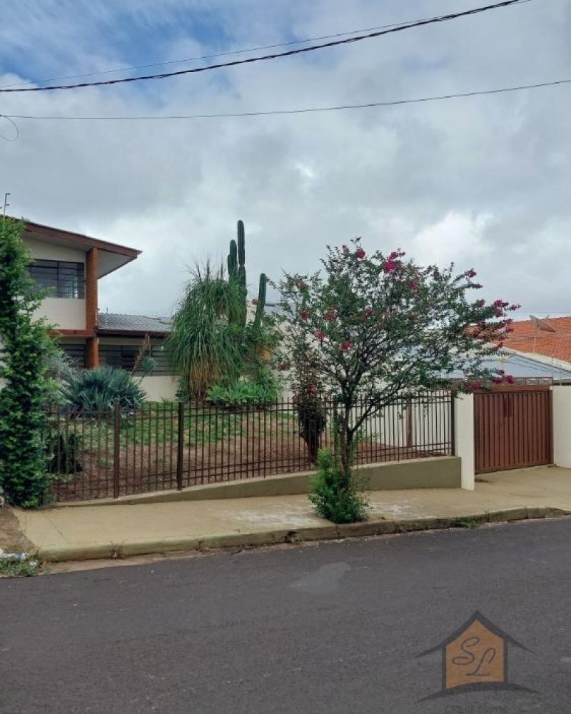 CASA NA Vila Ouro Verde em Assis