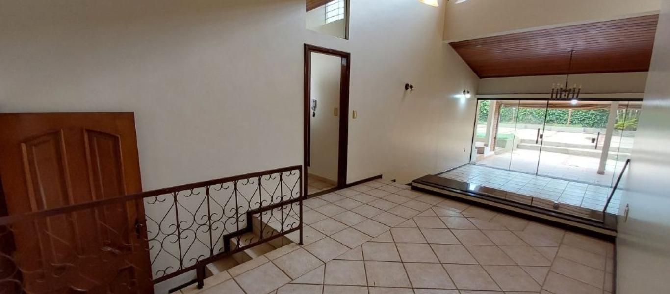 CASA NA Vila Ouro Verde em Assis