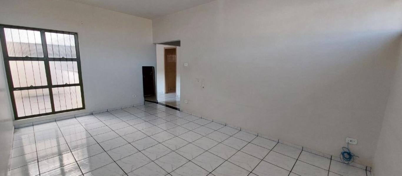 CASA NA Vila Xavier em Assis