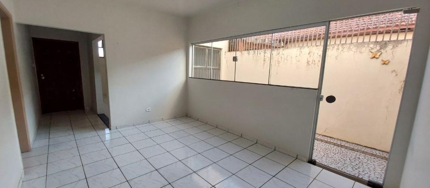 CASA NA Vila Xavier em Assis