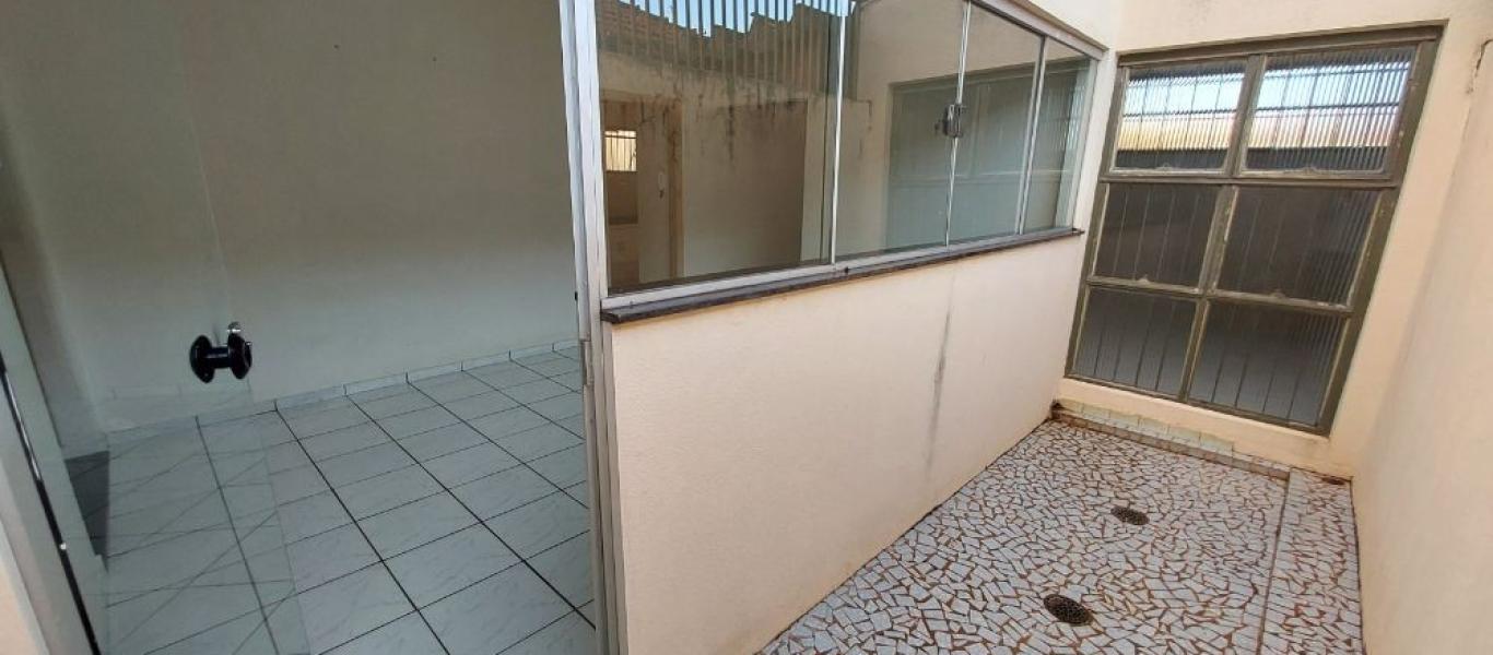 CASA NA Vila Xavier em Assis