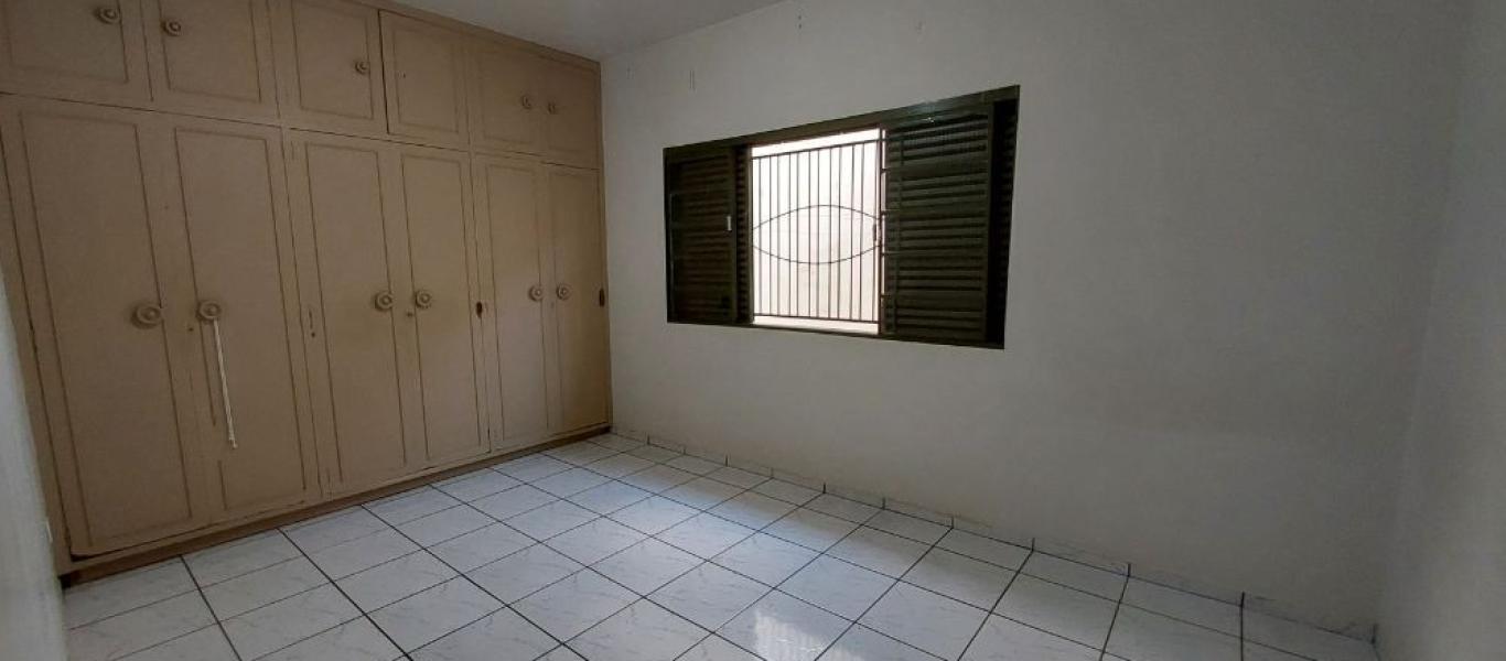 CASA NA Vila Xavier em Assis