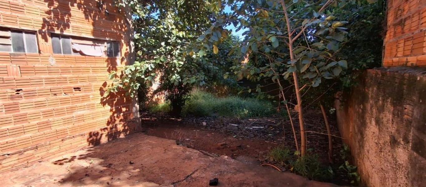 CASA NA Vila Carvalho em Assis