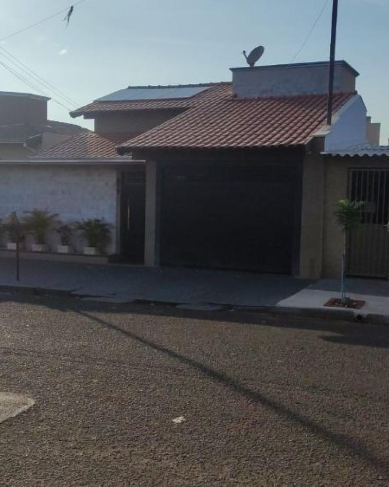CASA NA VILA DA ÁRVORES em Tarumã