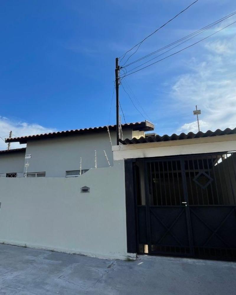 CASA NA Vila Operária em Assis