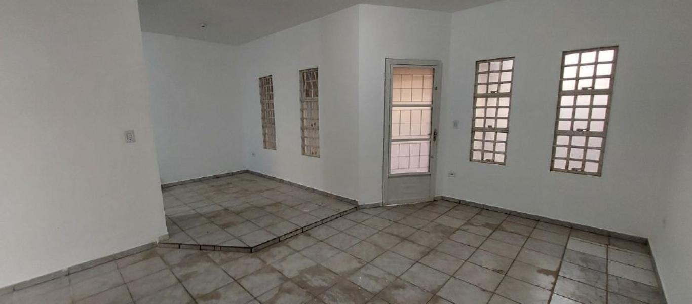 CASA NO Parque das Flores em Assis