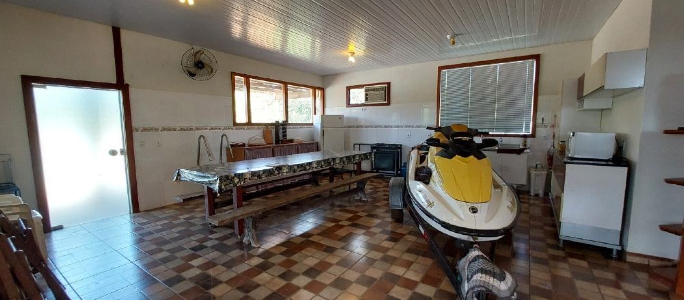 RANCHO NA PORTO em CÂNDIDO MOTA