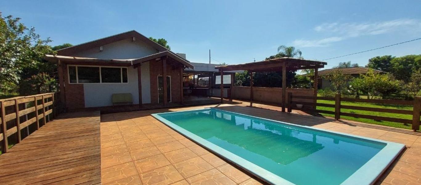 RANCHO NA PORTO em CÂNDIDO MOTA