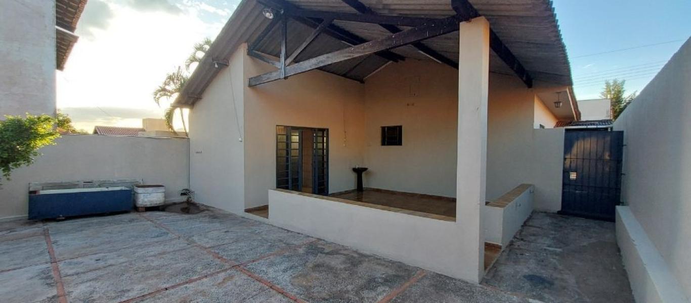 CASA NA Vila Ouro Verde em Assis