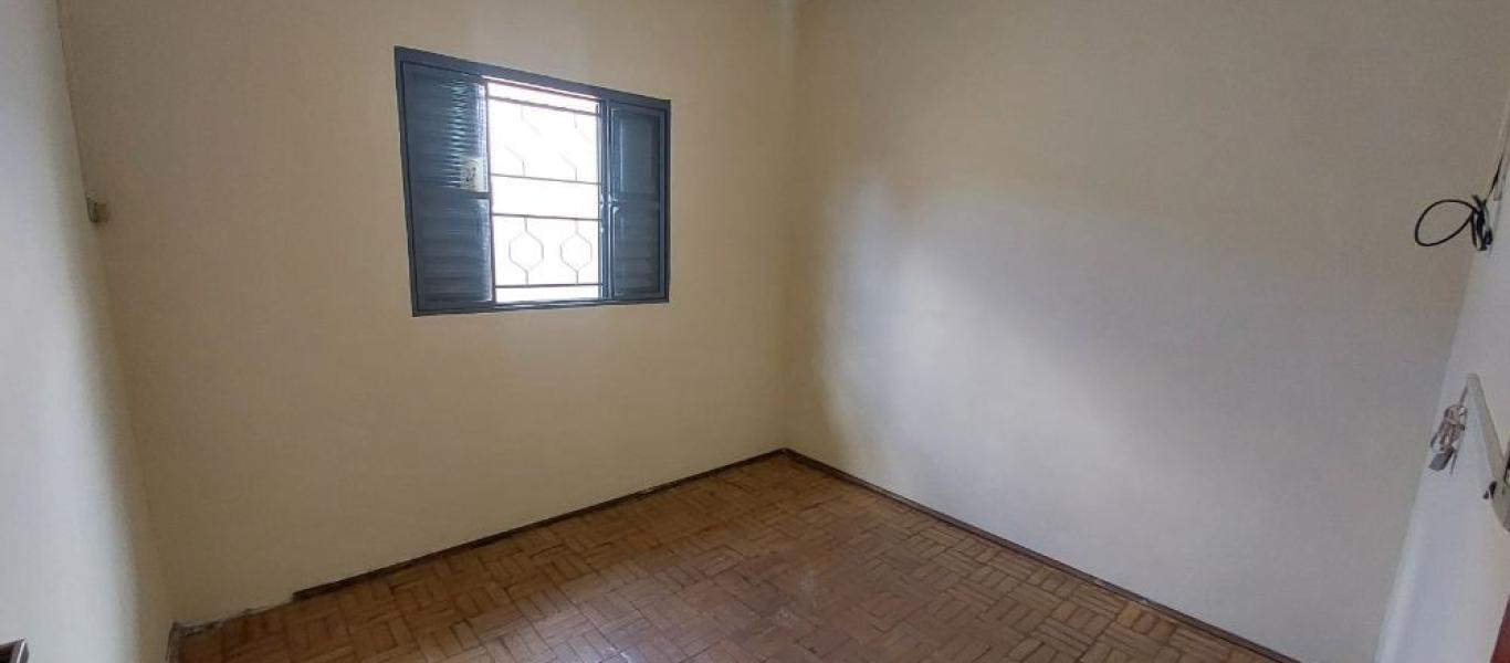CASA NA Vila Ouro Verde em Assis