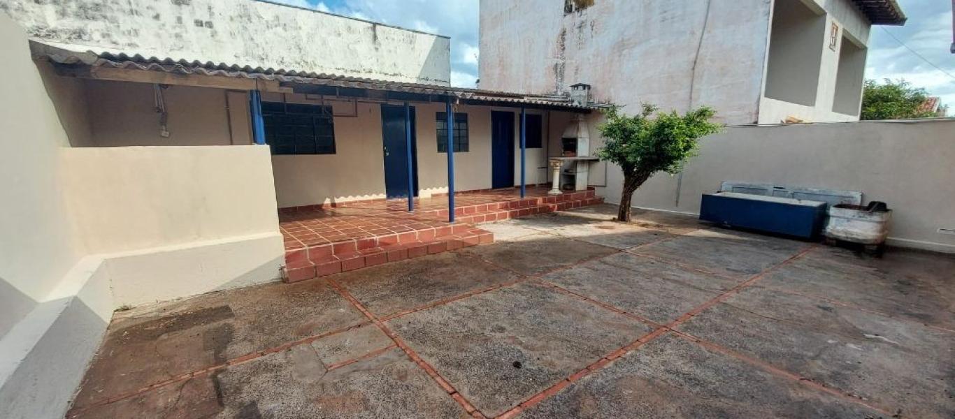 CASA NA Vila Ouro Verde em Assis