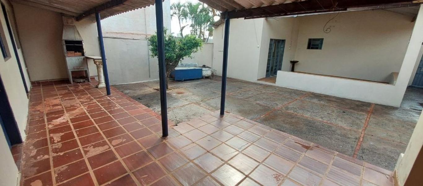 CASA NA Vila Ouro Verde em Assis