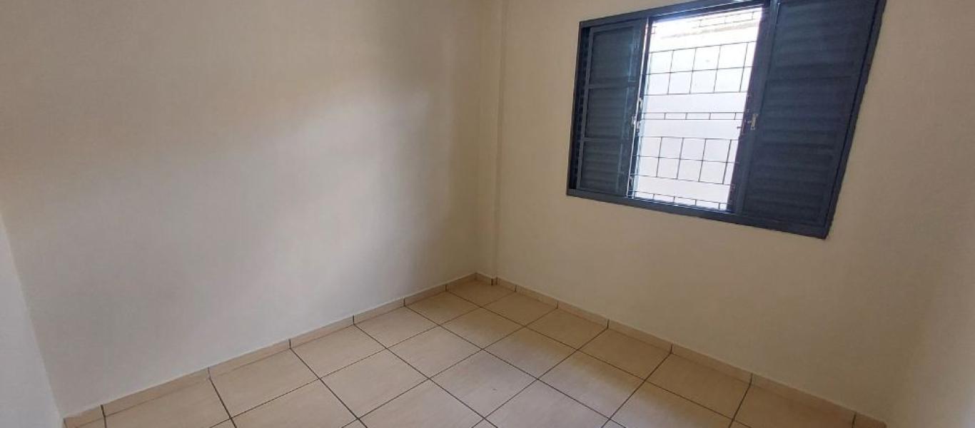 CASA NA Vila Ouro Verde em Assis