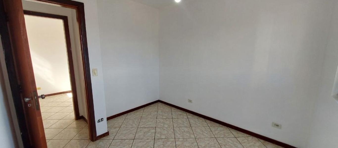 APARTAMENTO NA VILA OURO VERDE em Assis