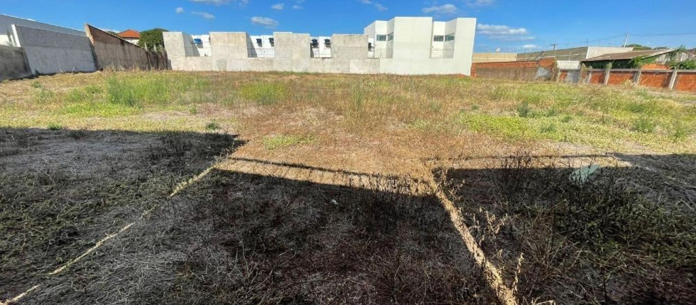 TERRENO NA Vila Prudenciana em Assis