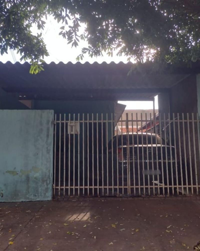 CASA NA VILA DAS ÁRVORES em ASSIS