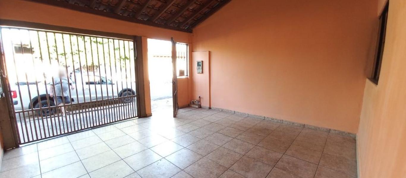 CASA NA Vila Ribeiro em Assis