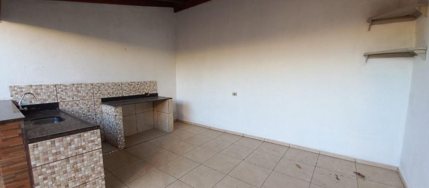 CASA NA Vila Ribeiro em Assis