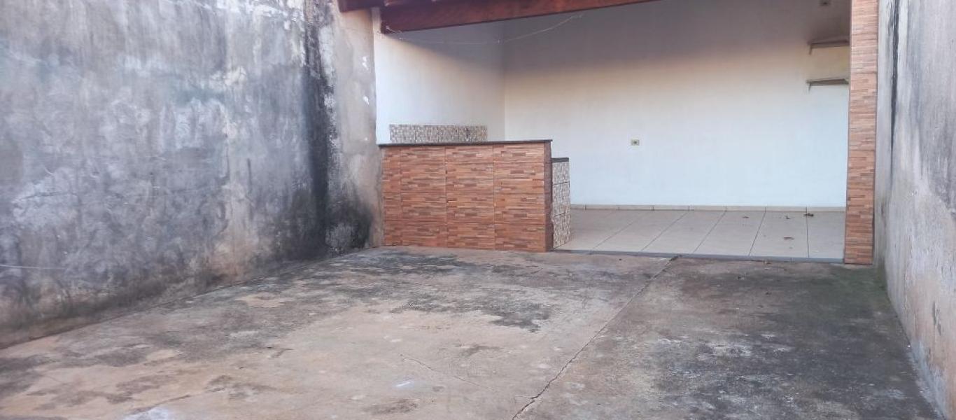 CASA NA Vila Ribeiro em Assis