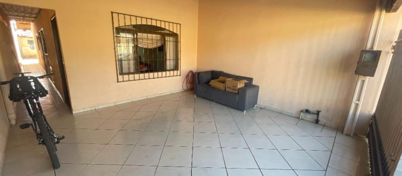 CASA NA Vila Carvalho em Assis