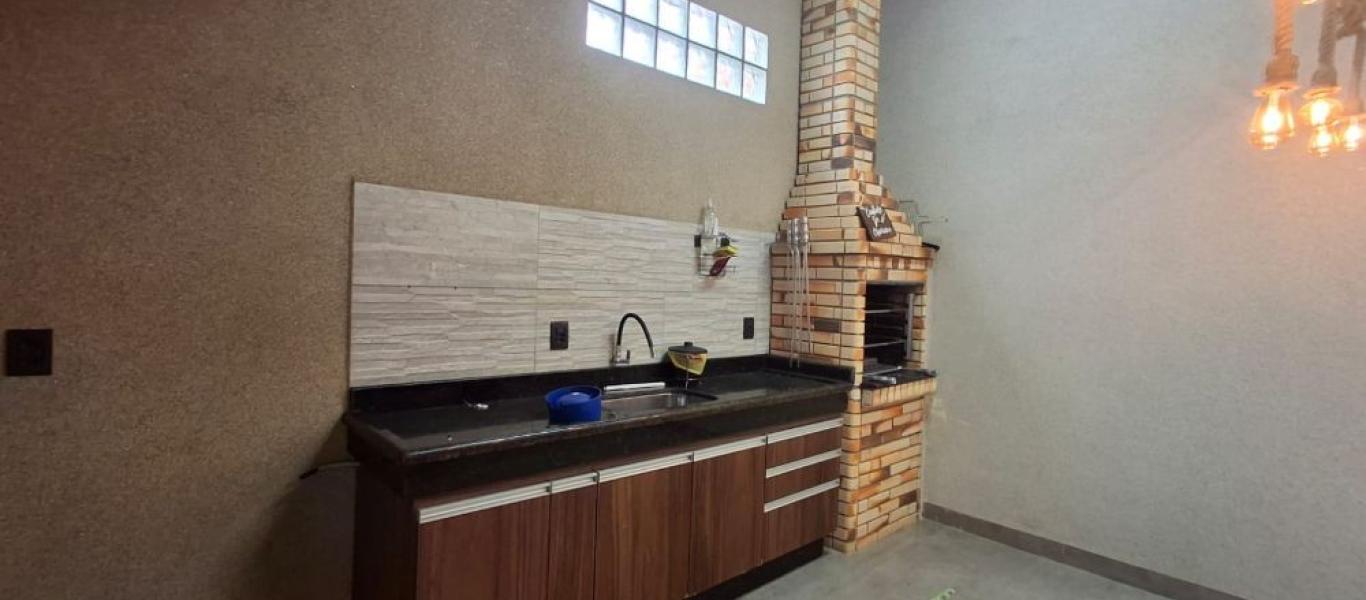 CASA NO Parque Universitário em Assis