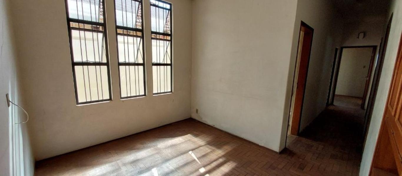 CASA NA Centro em Assis