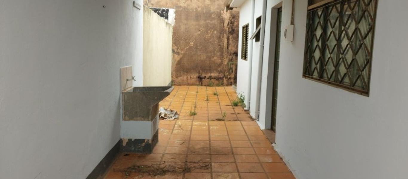 CASA NA Vila Rodrigues em Assis